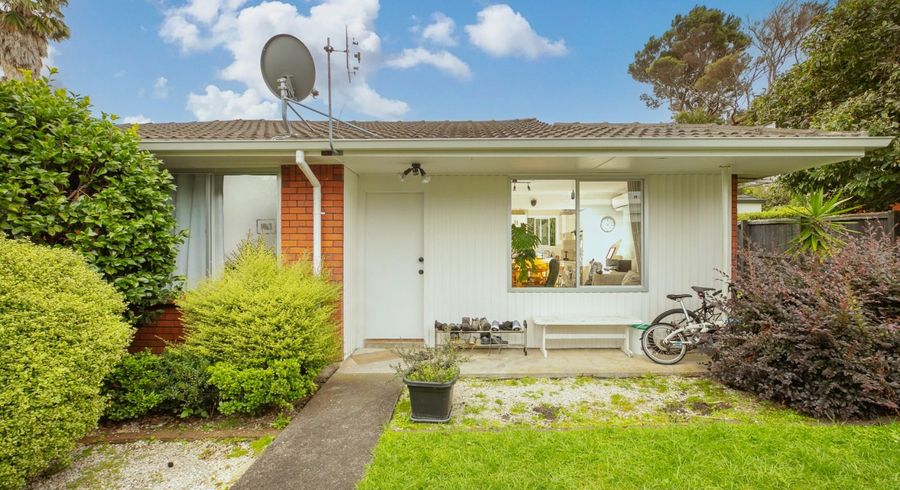  at 1/27 Wright Road, Point Chevalier, Auckland City, Auckland