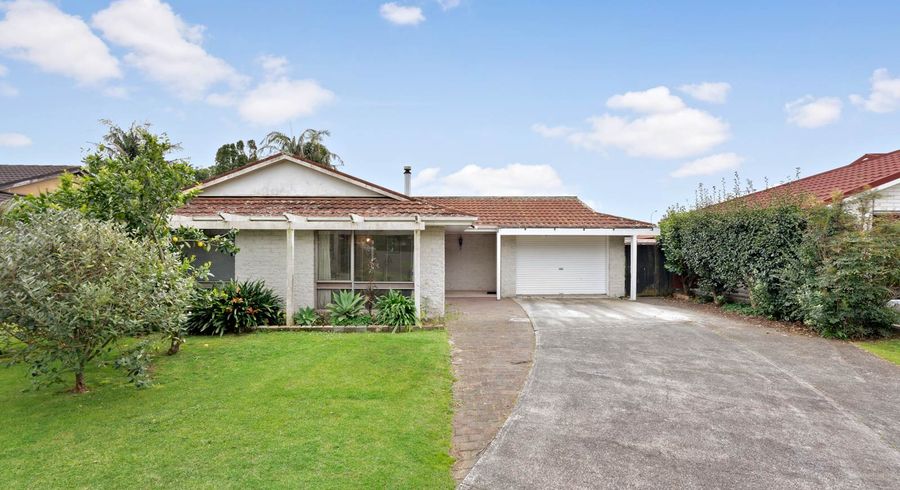  at 10 Windoma Circle, Manukau, Auckland