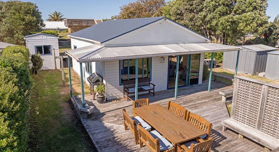  at 43 Pinedale Crescent, Riversdale Beach