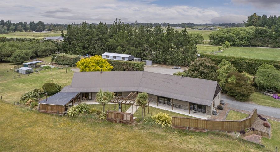  at 996 Weedons Ross Road, Christchurch