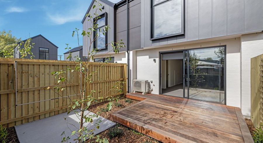 at 2/5 Reading Street, Upper Riccarton, Christchurch