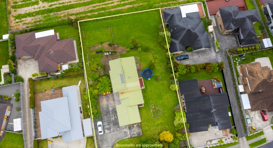 at 103 Lake Panorama Drive, Henderson Valley, Auckland