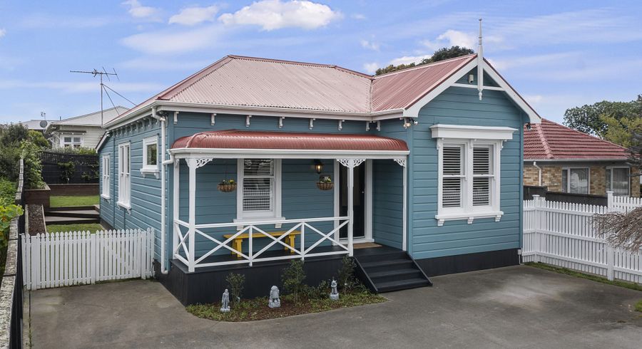  at 25 Miller Road, Mangere Bridge, Auckland