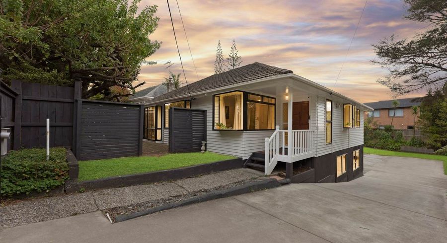  at 7 Golf Road, New Lynn, Waitakere City, Auckland