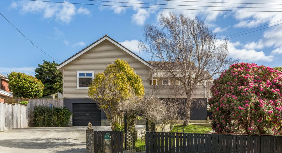  at 3 Bell Street, Tawa, Wellington