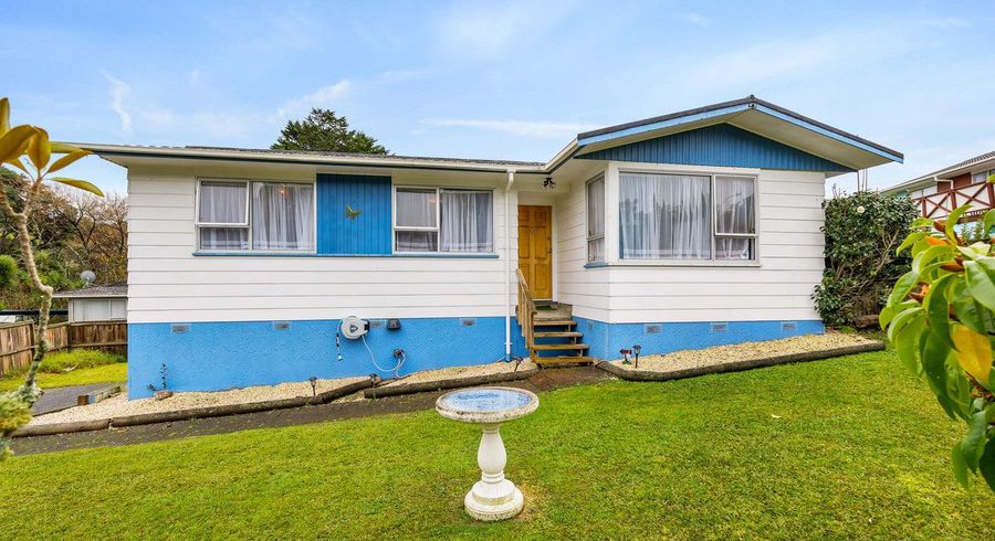  at 23 Contessa Drive, Glenfield, Auckland