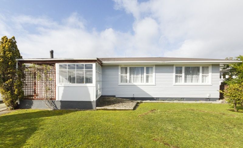  at 42 Holdsworth Avenue, Milson, Palmerston North