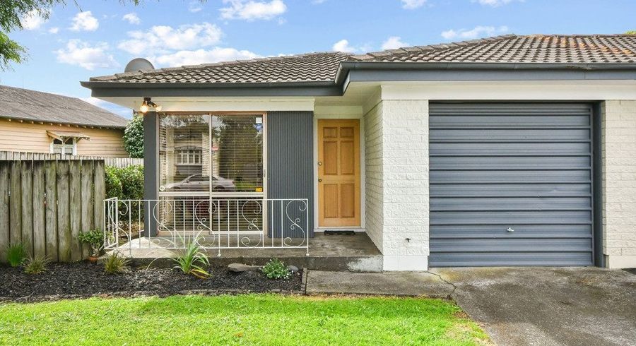  at 1/30 Middlemore Road, Otahuhu, Auckland