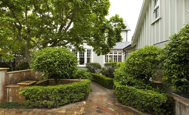  at 8 Pencarrow Avenue, Mount Eden, Auckland City, Auckland