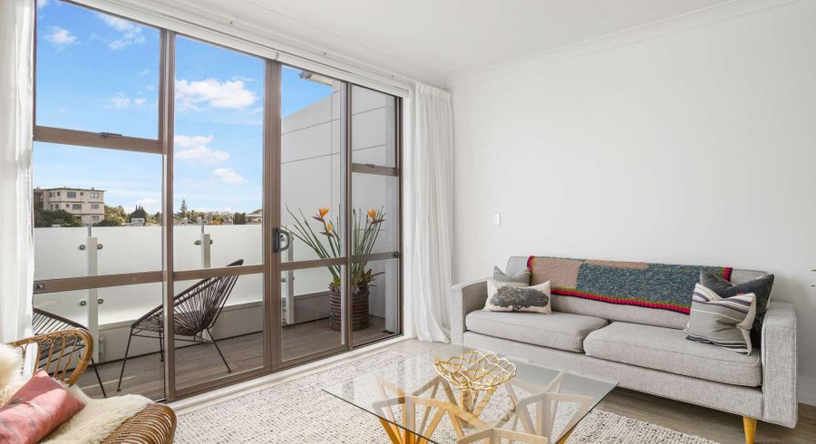  at 305/3 Morningside Drive, Morningside, Auckland City, Auckland