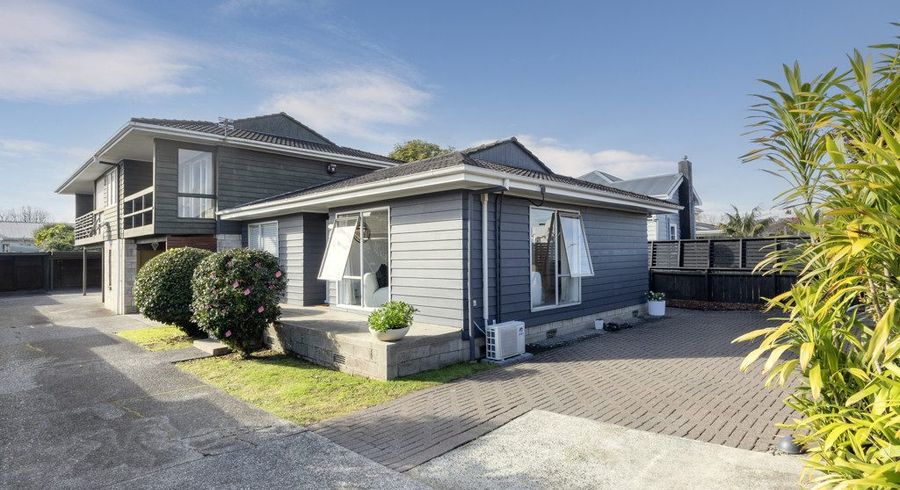  at Unit 1/209 Point Chevalier Road, Point Chevalier, Auckland City, Auckland