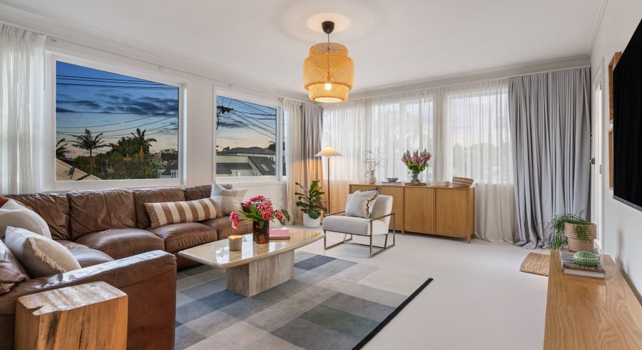  at 10 Bungalow Avenue, Point Chevalier, Auckland City, Auckland