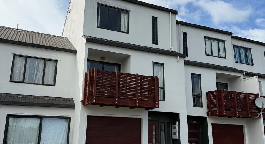  at 10/12 Ambrico Place, New Lynn, Waitakere City, Auckland