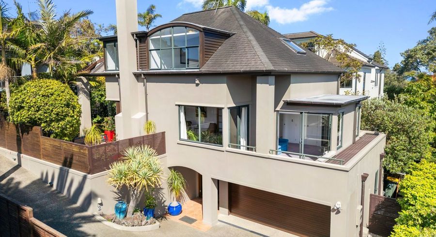  at 2/2 The Esplanade, Castor Bay, Auckland