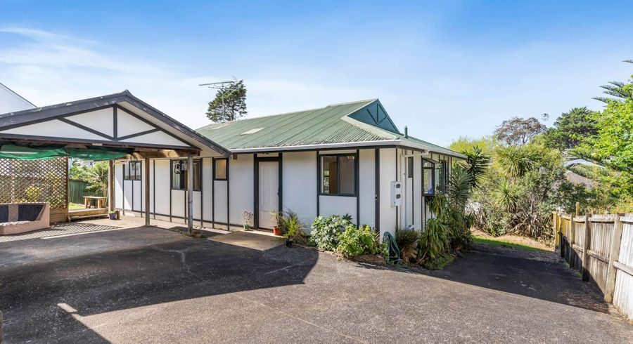  at 9A Caronia Crescent, Lynfield, Auckland