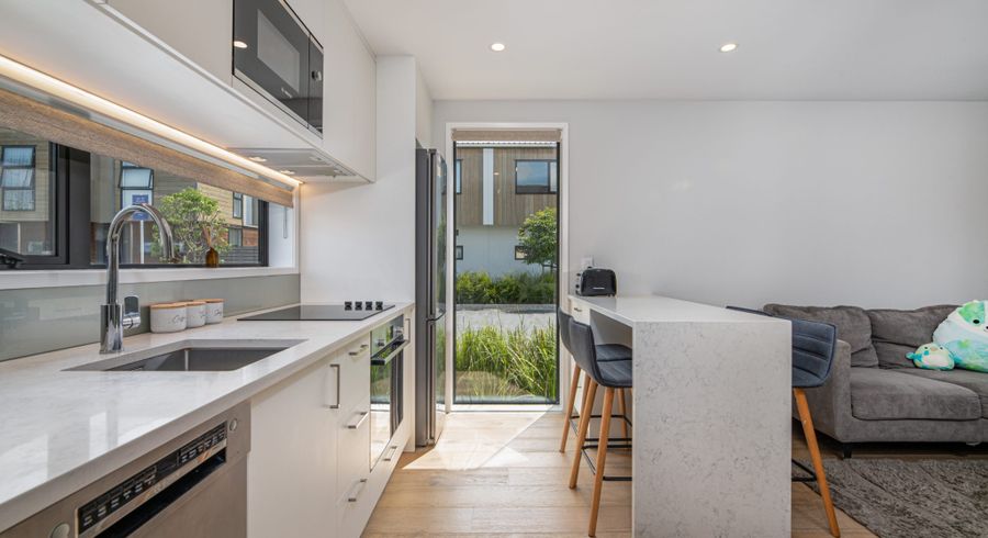  at 1/16 Parson Lane, Papatoetoe, Manukau City, Auckland
