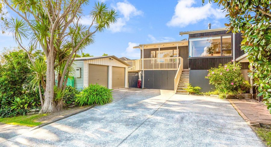  at 17 Outlook Road, Greenhithe, North Shore City, Auckland
