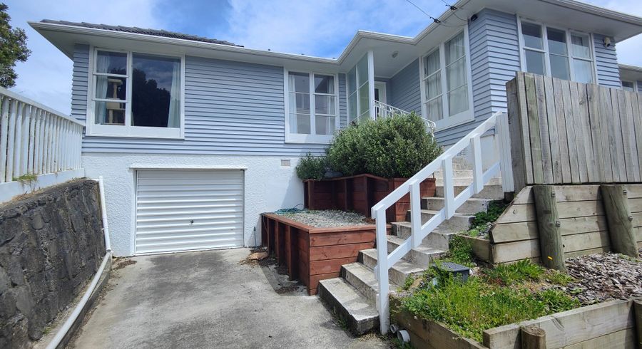  at 38 Lyndfield Lane, Newlands, Wellington, Wellington