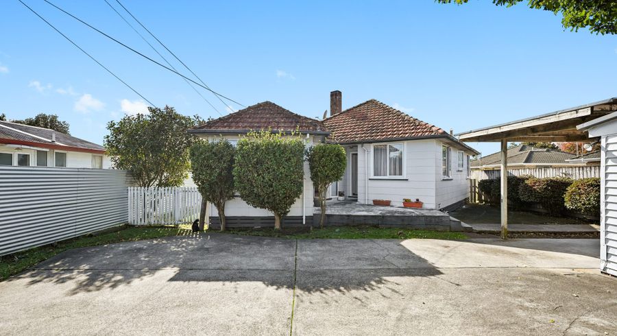  at 15 Roy Street, Nawton, Hamilton