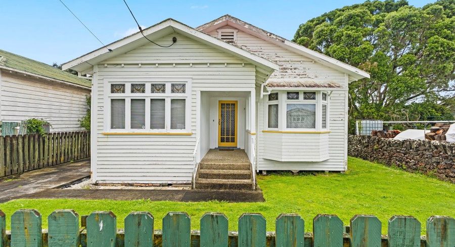  at 60 Pine St, Mount Eden, Auckland City, Auckland