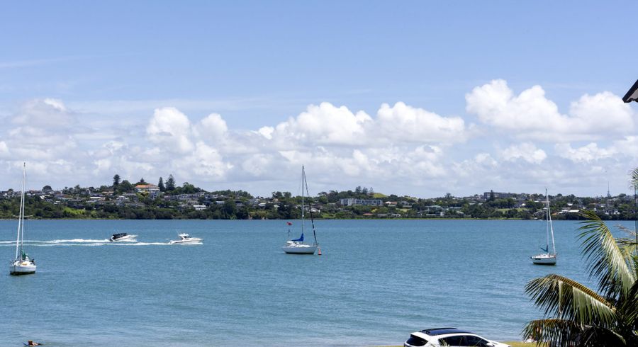 at 2/17 The Parade, Bucklands Beach, Manukau City, Auckland