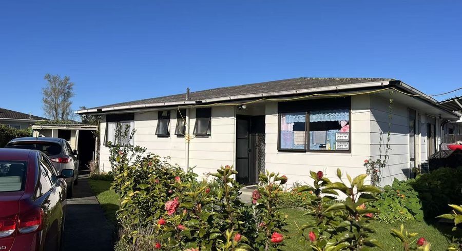  at 2/18 Bingara Place, Favona, Manukau City, Auckland