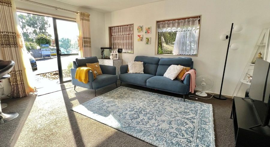  at 24 Malaspina Place, Papatoetoe, Manukau City, Auckland