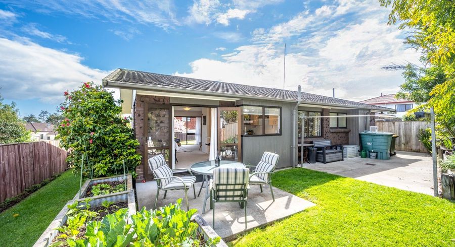  at 2/42 Cromdale Avenue, Highland Park, Manukau City, Auckland