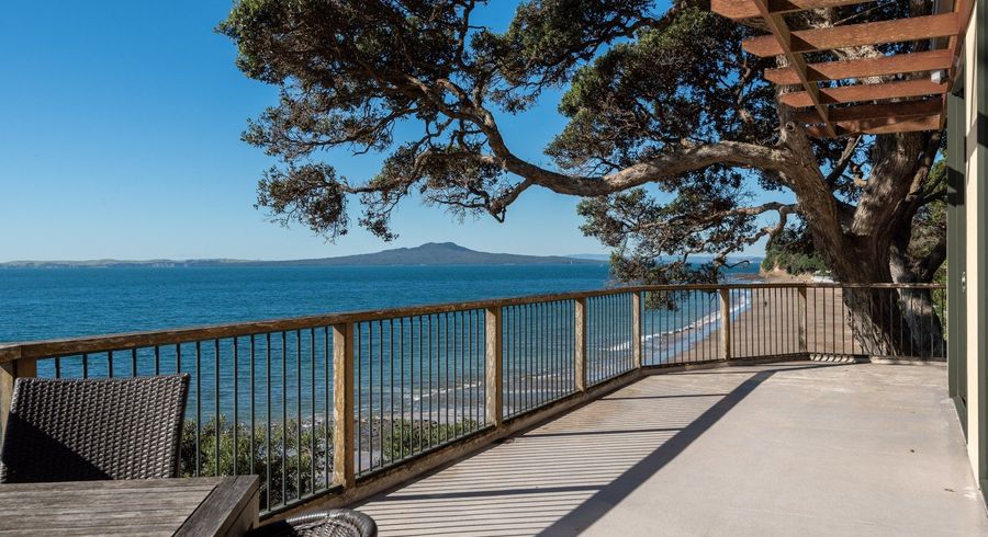  at 19 View Road, Campbells Bay, North Shore City, Auckland