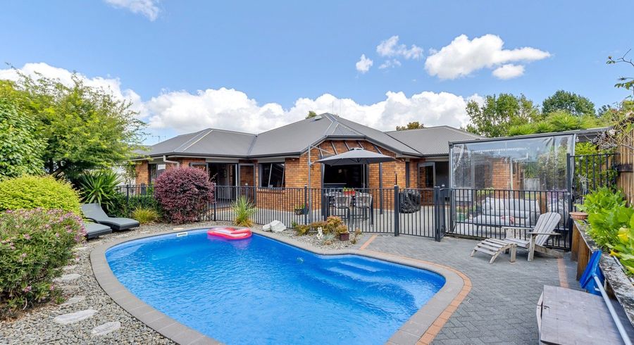  at 27 Somerton Drive, Huntington, Hamilton, Waikato