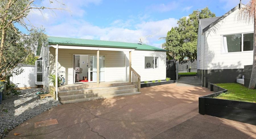  at 18A Camphora Place, Ranui, Waitakere City, Auckland