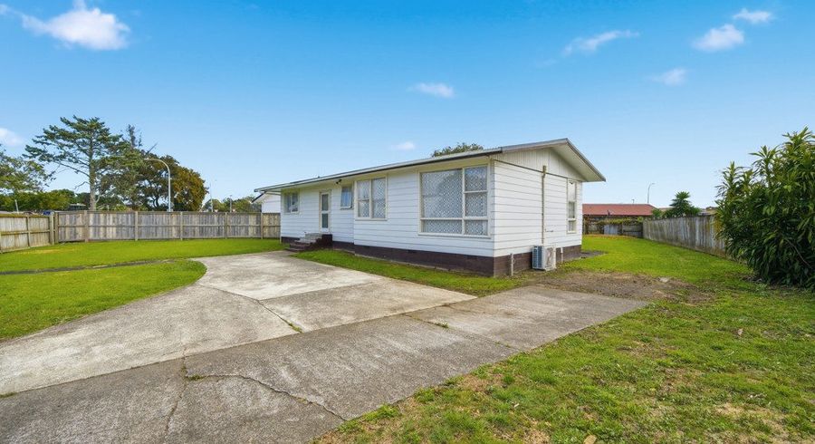  at 6 Comet Crescent, Mangere, Manukau City, Auckland