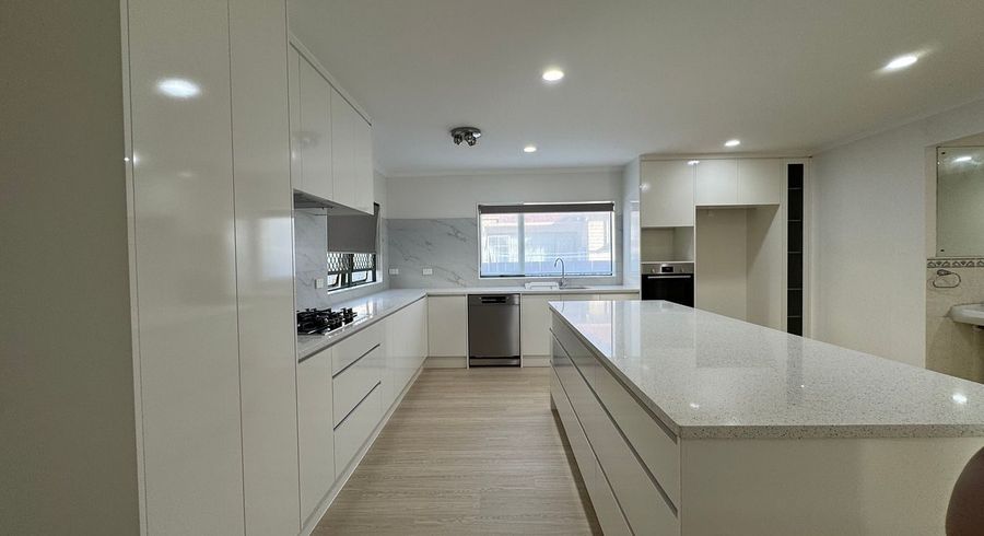  at 51 Swaffield Road, Papatoetoe, Manukau City, Auckland