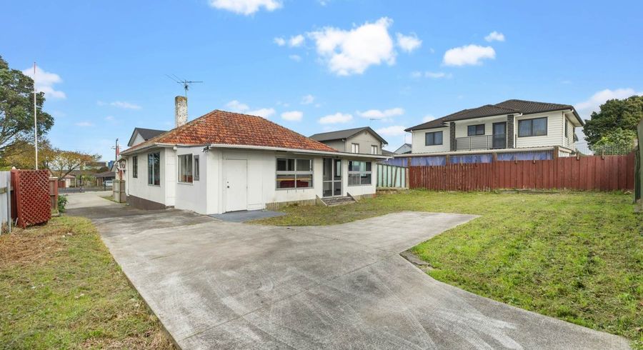  at 11 Gifford Road, Papatoetoe, Manukau City, Auckland