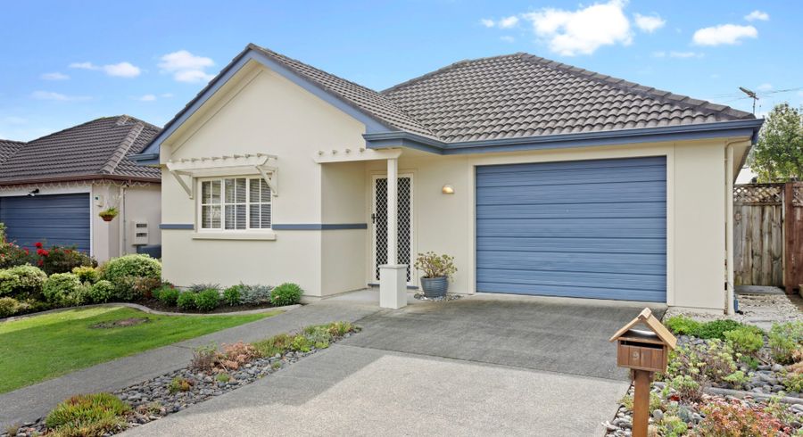  at 91 Espalier Drive, Henderson, Waitakere City, Auckland