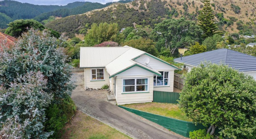  at 106 Wellington Road, Paekakariki
