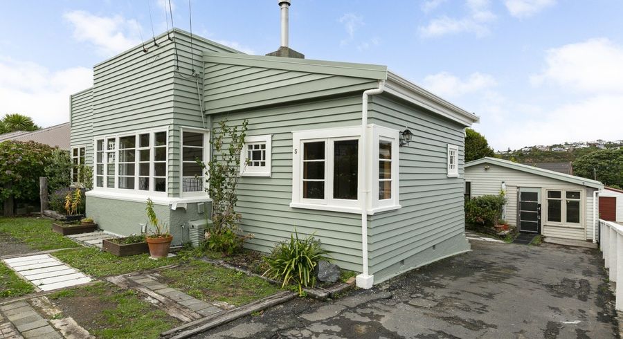  at 5 Morgan Street, Johnsonville, Wellington