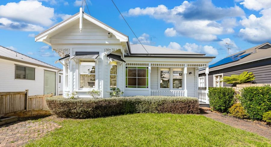  at 15A Dexter Avenue, Mount Eden, Auckland