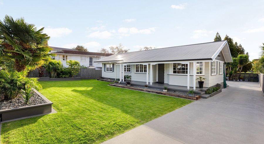  at 18 Amanda Avenue, Dinsdale, Hamilton