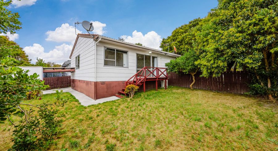  at 2/60 Moncrieff Avenue, Clendon Park, Manukau City, Auckland