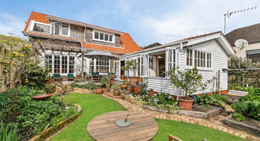  at 15 Tuhimata Street, St Heliers, Auckland