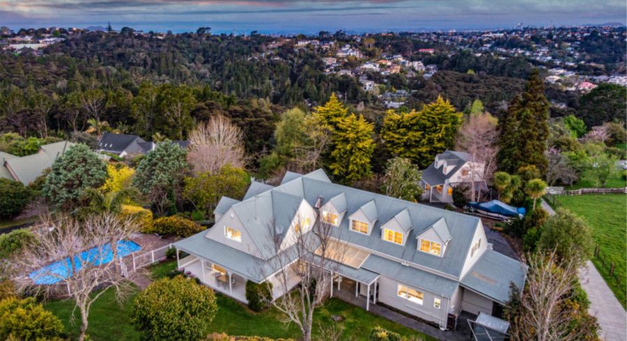  at 7 Dene Court Lane, Greenhithe, Auckland