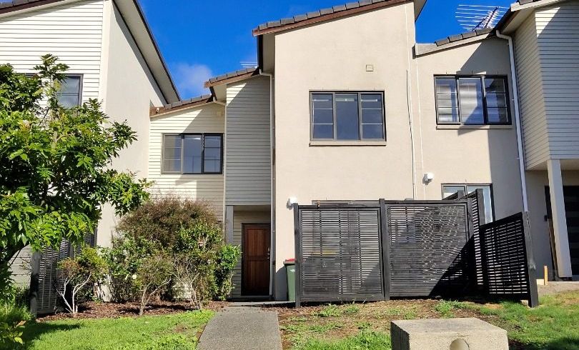  at 65 Kelvin Hart Drive, Dannemora, Manukau City, Auckland