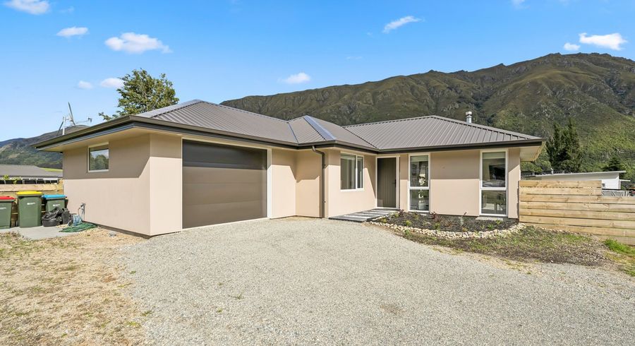  at 8 Lakefield Close, Kingston, Queenstown-Lakes, Otago