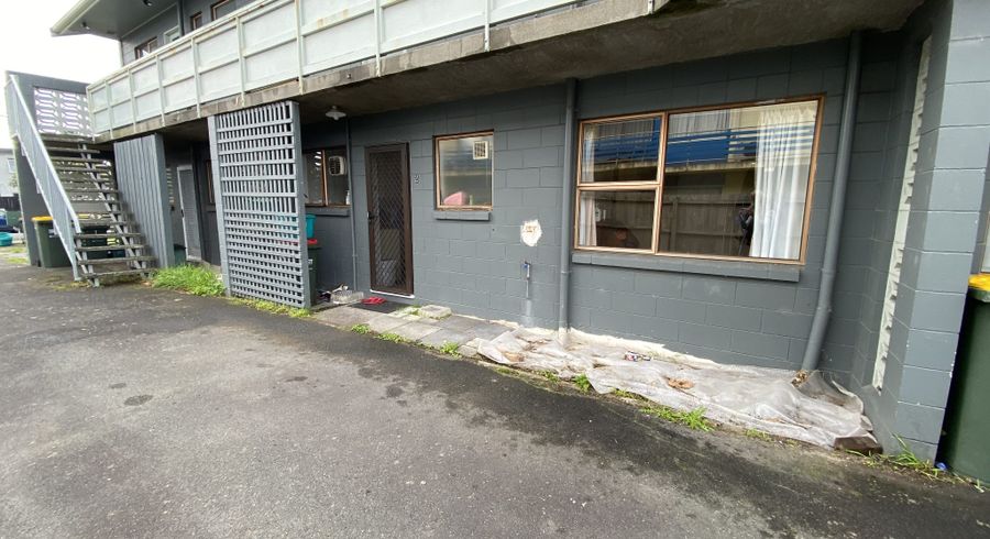  at 2/14 Coates Street, Hamilton East, Hamilton, Waikato