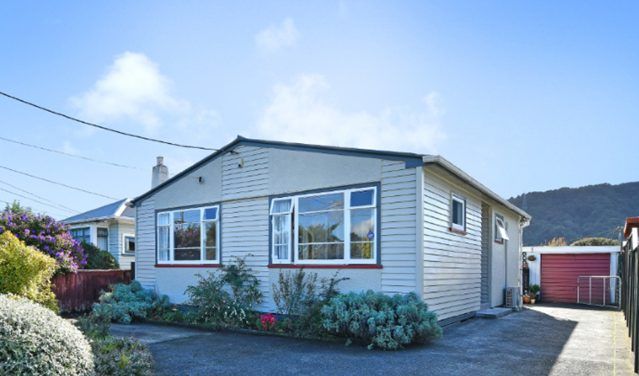 at 7 Kowhai Ave, Ebdentown, Upper Hutt, Wellington