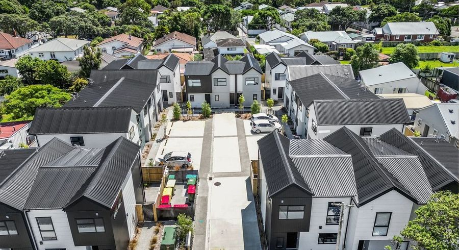  at 8/15 Brook Street, Waiwhetu, Lower Hutt, Wellington