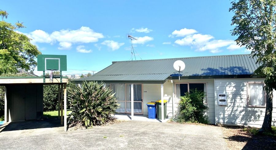  at 1/51 Greenslade Crescent, Northcote, North Shore City, Auckland