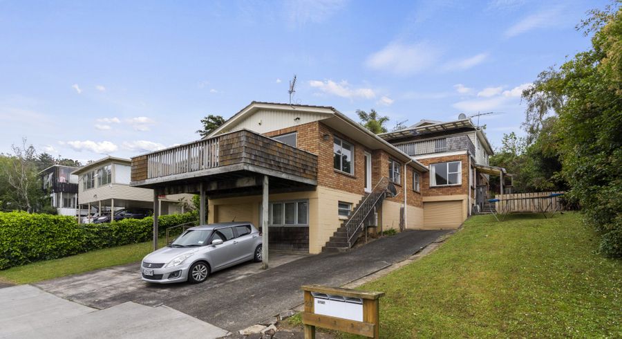  at 2/25 Simkin Avenue, Saint Johns, Auckland City, Auckland