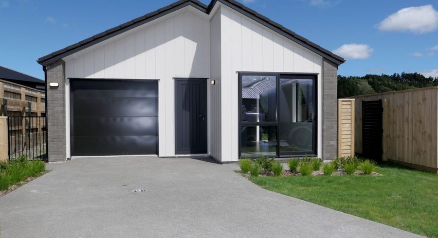  at 17 Foremast Pl, Whitby, Porirua, Wellington